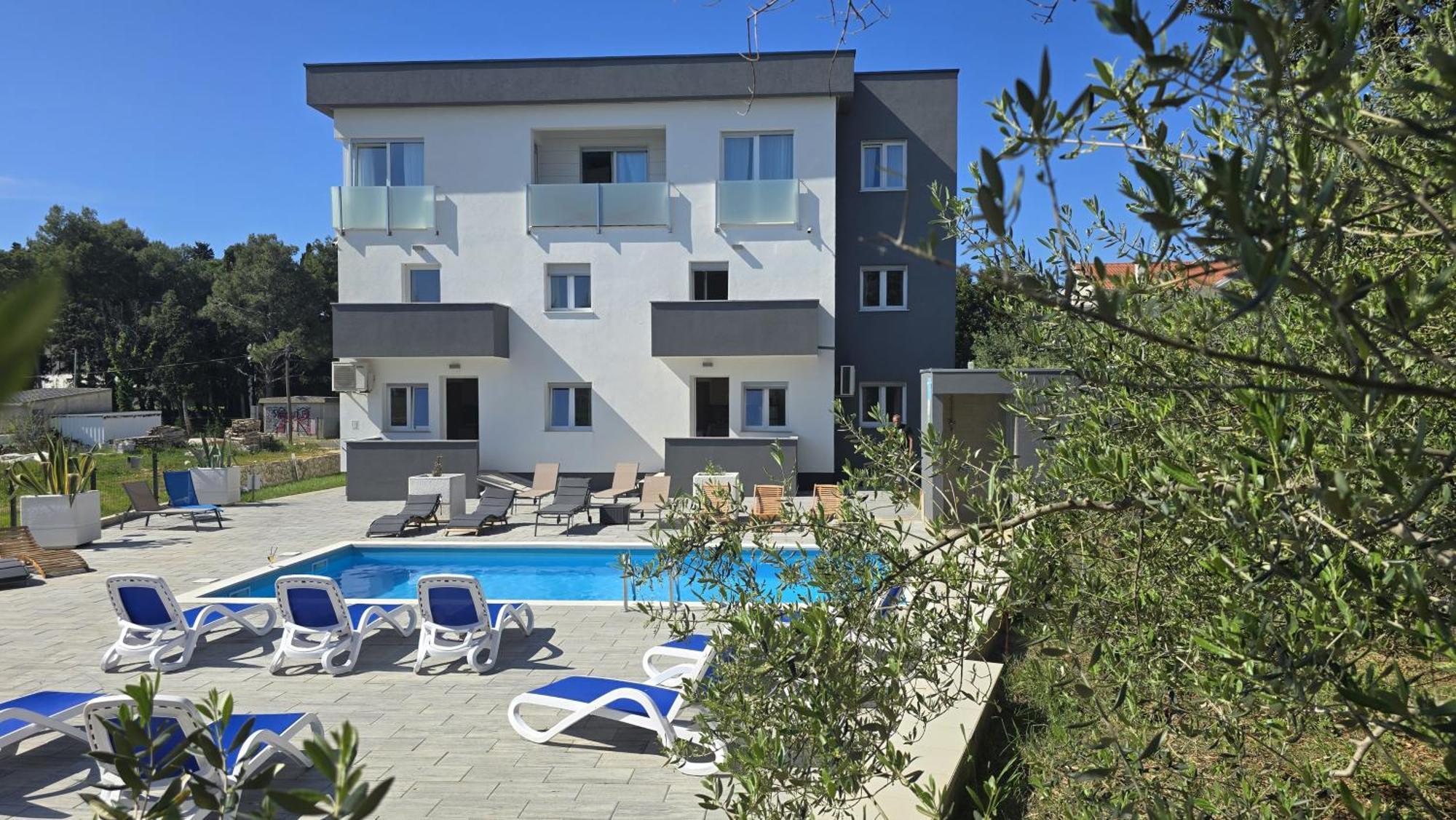 Apartments Villa M&M Новалья Экстерьер фото